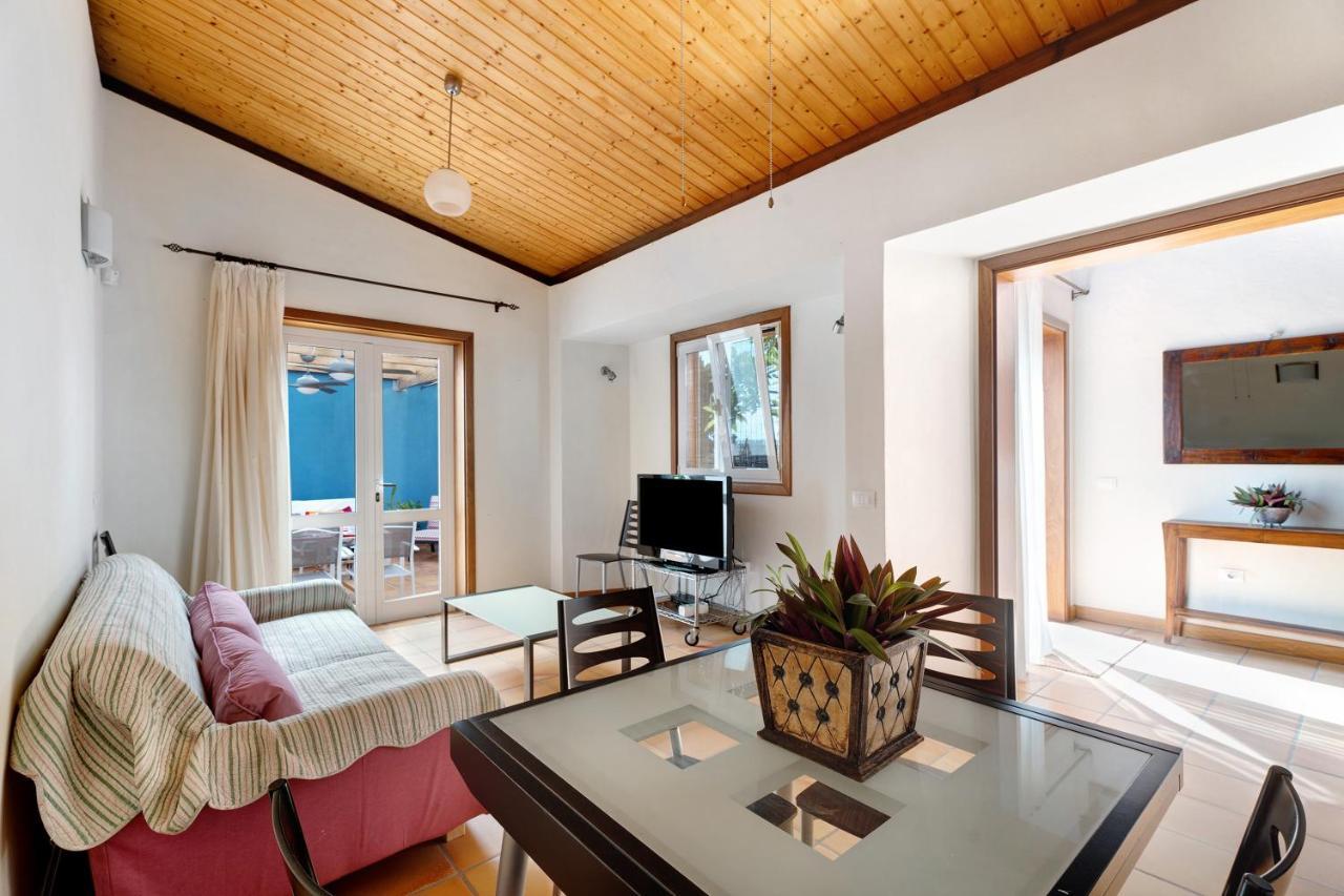 La Calabacera Casa Blanca By Paramont Holidays Holiday home